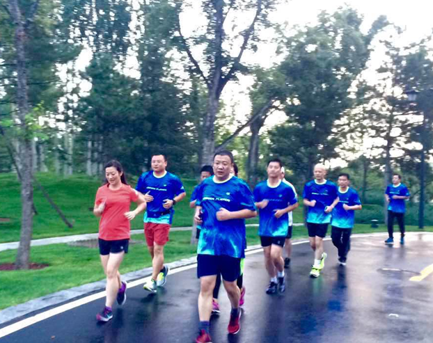 神州優車陸正耀的“長跑”:踏準節奏才能跨越星辰大海