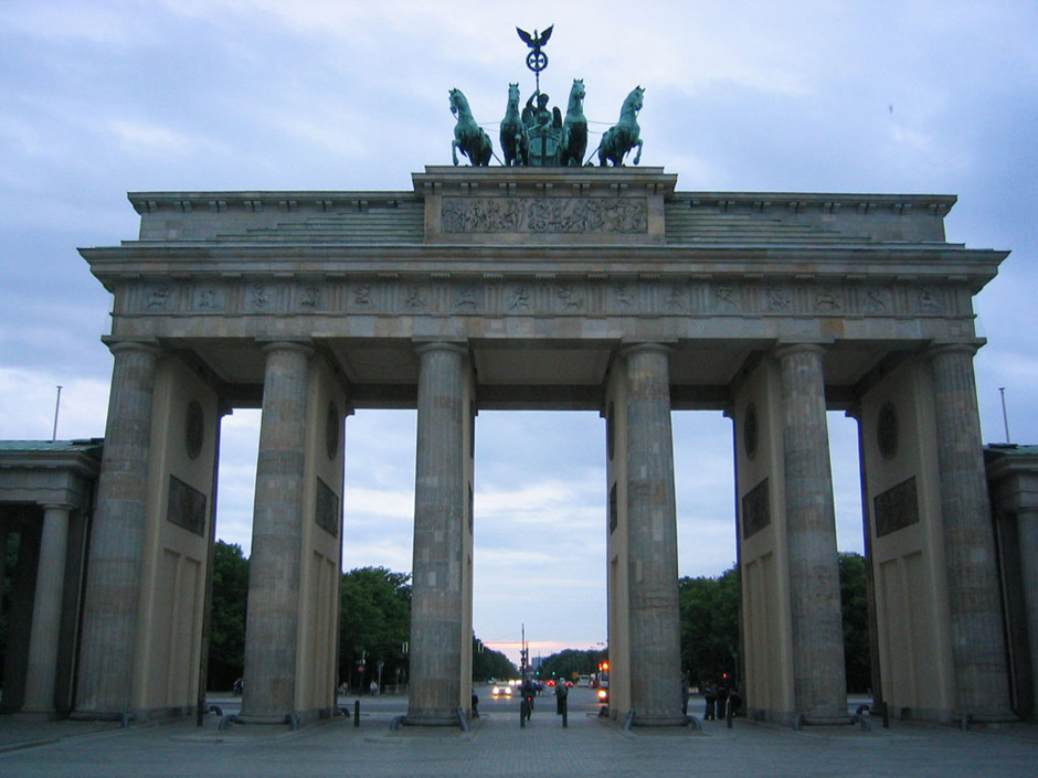 環游世界:拼假3天變7天 五一去異國踏青(圖)