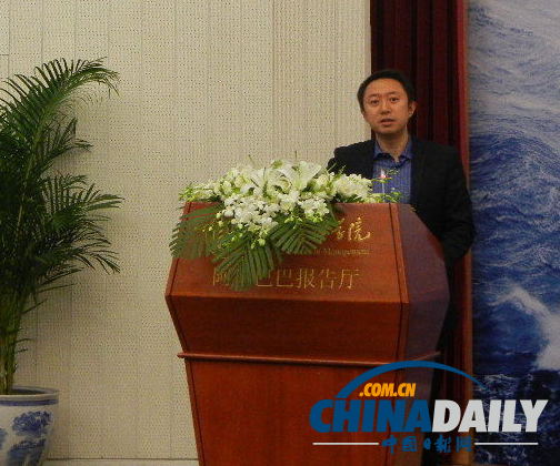 華人經(jīng)濟(jì)領(lǐng)袖走進(jìn)北大商學(xué)院 談中國企業(yè)做百年老店