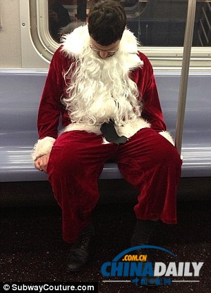 組圖：美網站曝光地鐵乘客各種不雅照