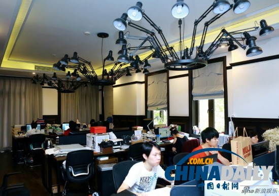 郭敬明上海豪宅及辦公室色調深沉肅穆