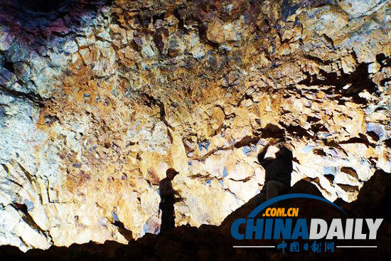 探尋世界上唯一能從內部探秘的火山