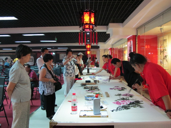 200多藝術家齊聚北京追憶領袖情展望中國夢