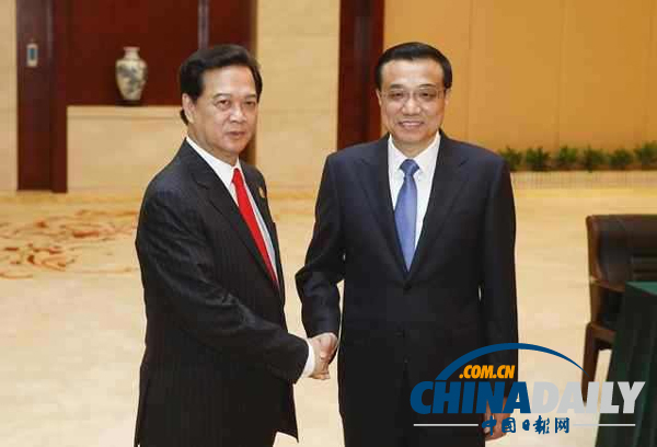 李克強(qiáng)會見東盟國家領(lǐng)導(dǎo)人