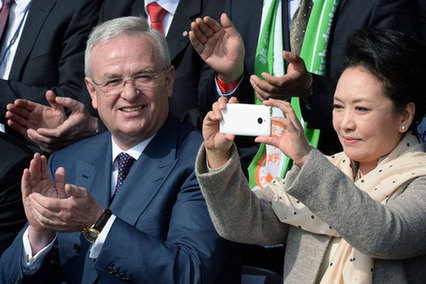 盤點(diǎn)各國政要“鐘情”的手機(jī)品牌