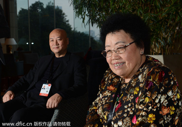 盤點中外財富圈中著名的“忘年戀”