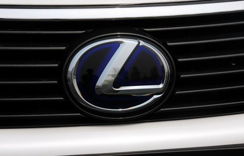 雷克薩斯將于16年推新七座SUV