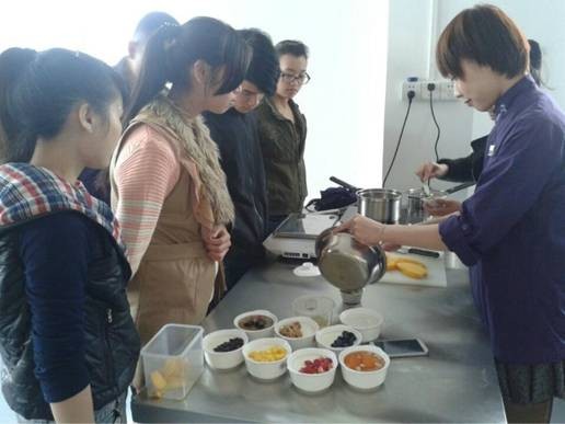 國際咖啡加盟連鎖品牌 卡瓦尼咖啡幫您實現(xiàn)創(chuàng)業(yè)夢想