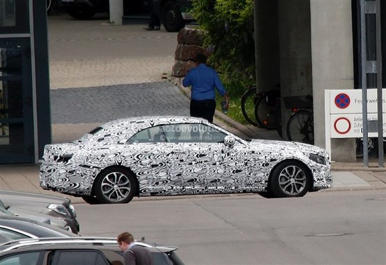 奔馳全新C級(jí)敞篷版諜照曝光