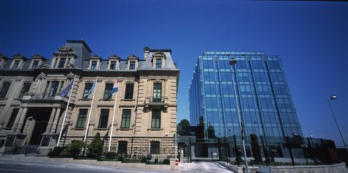 歐洲人民幣離岸交易中心爭奪戰升溫