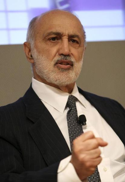 歷數移民中誕生的美國億萬富豪家族