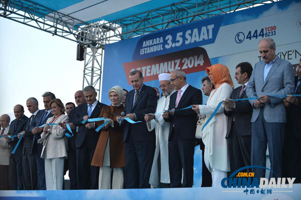 美媒：中國高鐵迅猛發(fā)展 美國進展緩慢成“笑話”