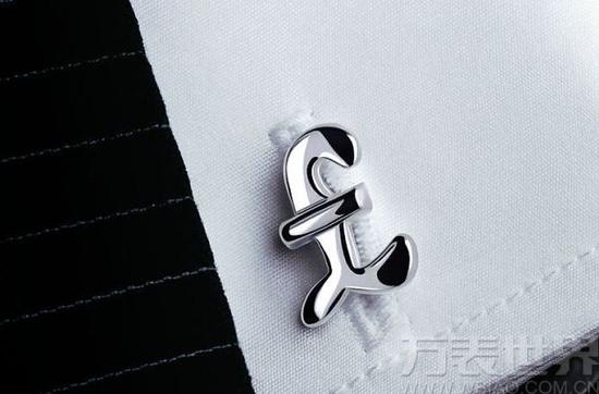 品味的仲裁者 腕表品牌的高級袖扣