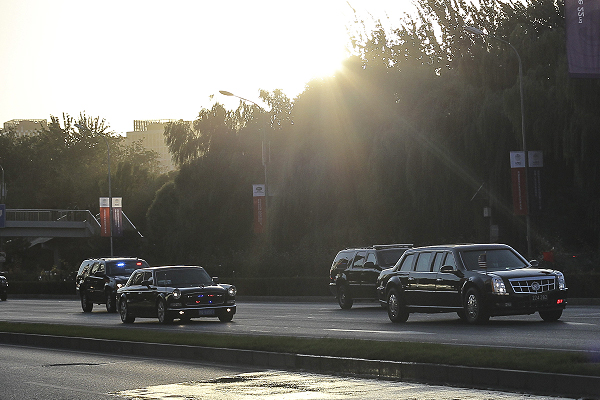 美國總統奧巴馬乘坐專車駛離北京市區