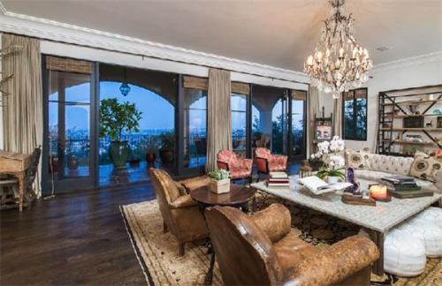 奢華無比 盤點那些被富豪們?nèi)掏促v賣的豪宅