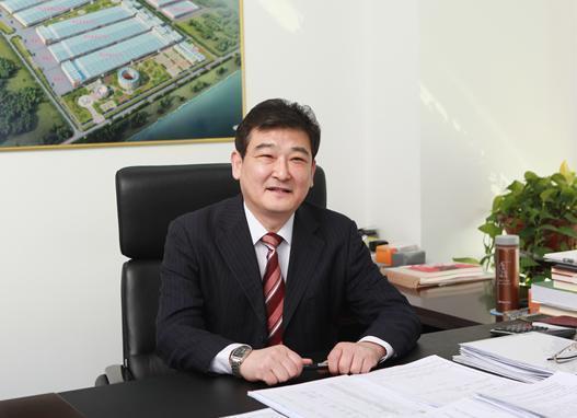 雙星集團董事長柴永森榮獲“2014青島年度經濟人物”