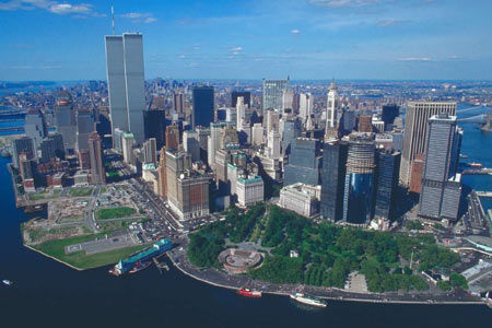 梁海明:企業“走出去”可學李嘉誠