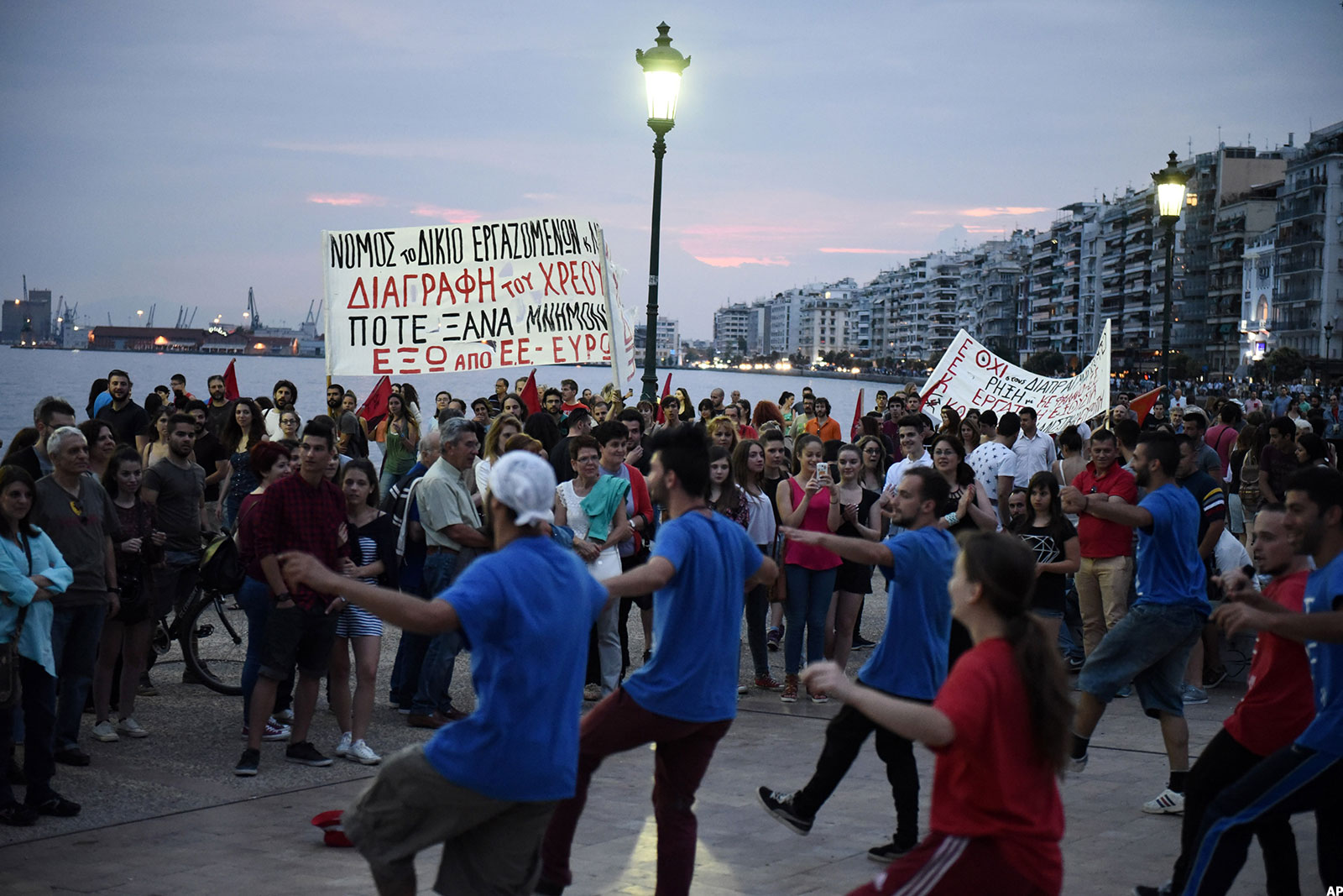 希臘公投否決國際救助方案 退歐恐懼致風險資產下跌