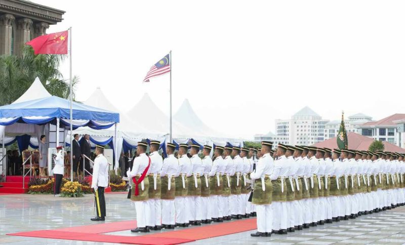 馬總理府雨中上演隆重儀式歡迎中國總理