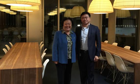 藍(lán)迪國際智庫代表團(tuán)在瑞士調(diào)研中國石化阿達(dá)克斯石油公司