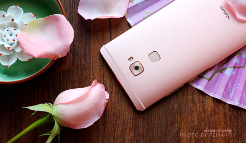 上手那一刻 感受Mate S的不凡手感