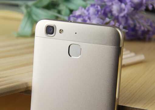 暢享5S金屬指紋加持 華為千元機(jī)再添虎將