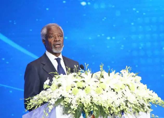 楊瀾對話安南、姜嵐昕暢談企業變革之道