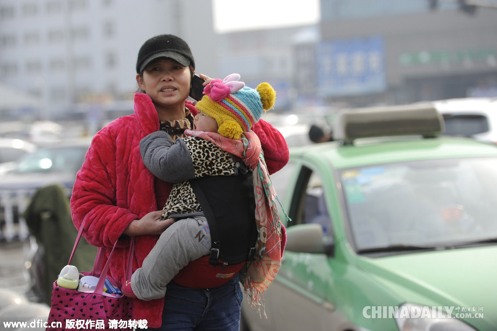 直擊2016年春運：有一種表情叫“回家”