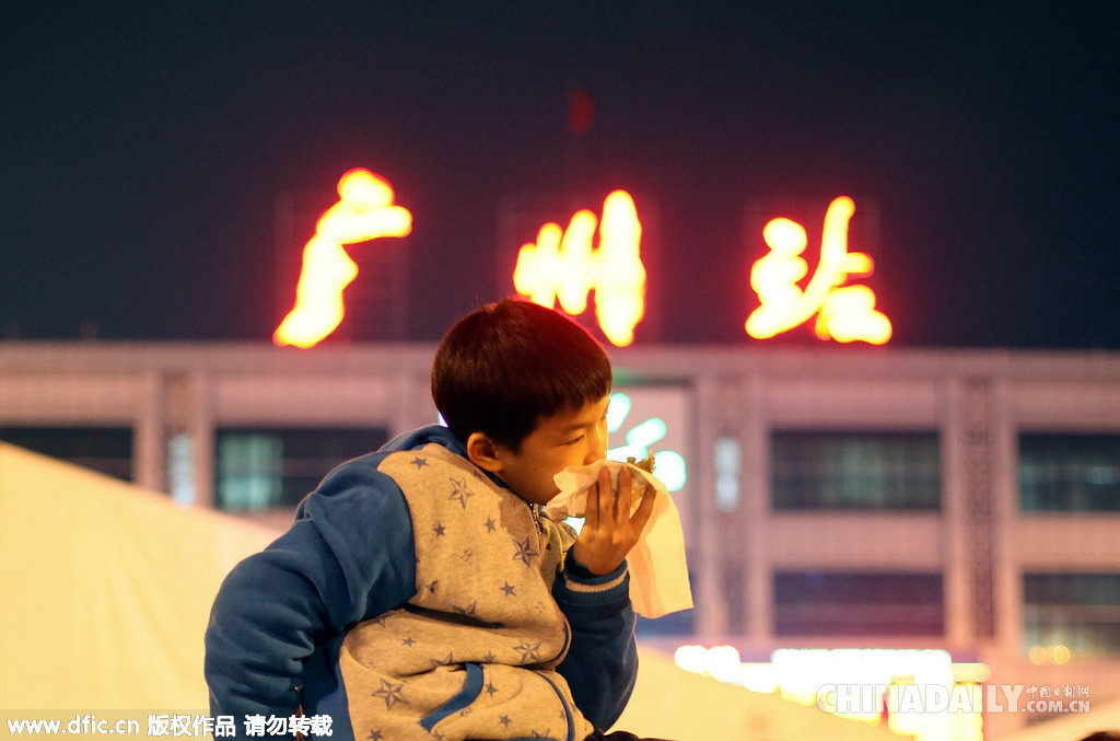 直擊2016年春運：有一種表情叫“回家”