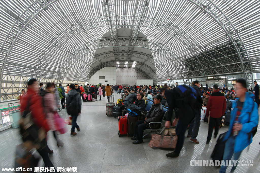 直擊2016年春運：有一種表情叫“回家”