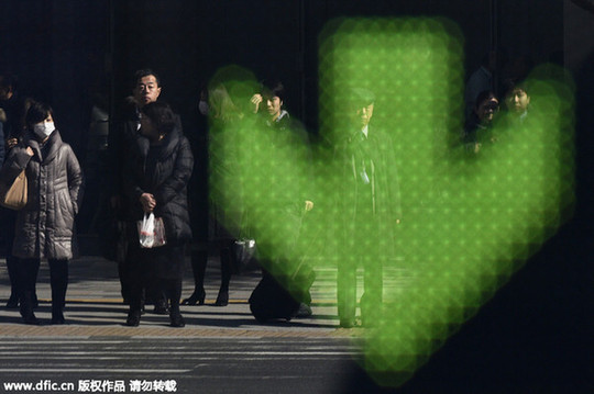 日本經濟再萎縮:“安倍經濟學”陷危機