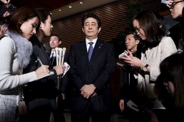 日元升值加大對(duì)安倍經(jīng)濟(jì)政策的挑戰(zhàn)