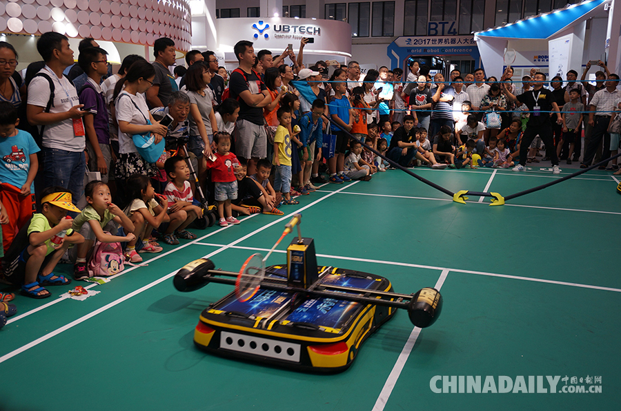 孩子們的機器人世界（組圖）