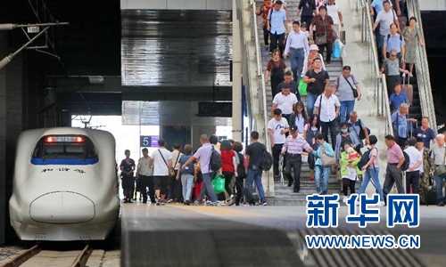 國(guó)慶假期鐵路預(yù)計(jì)發(fā)送1.3億人次 這些城市客流集中！