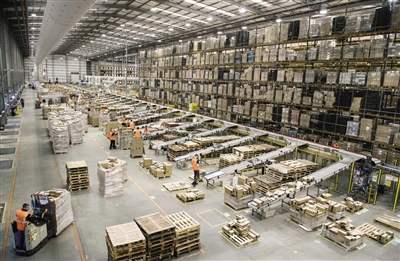 全球經(jīng)濟(jì)回暖催熱圣誕購物季 促銷狂歡即將引爆