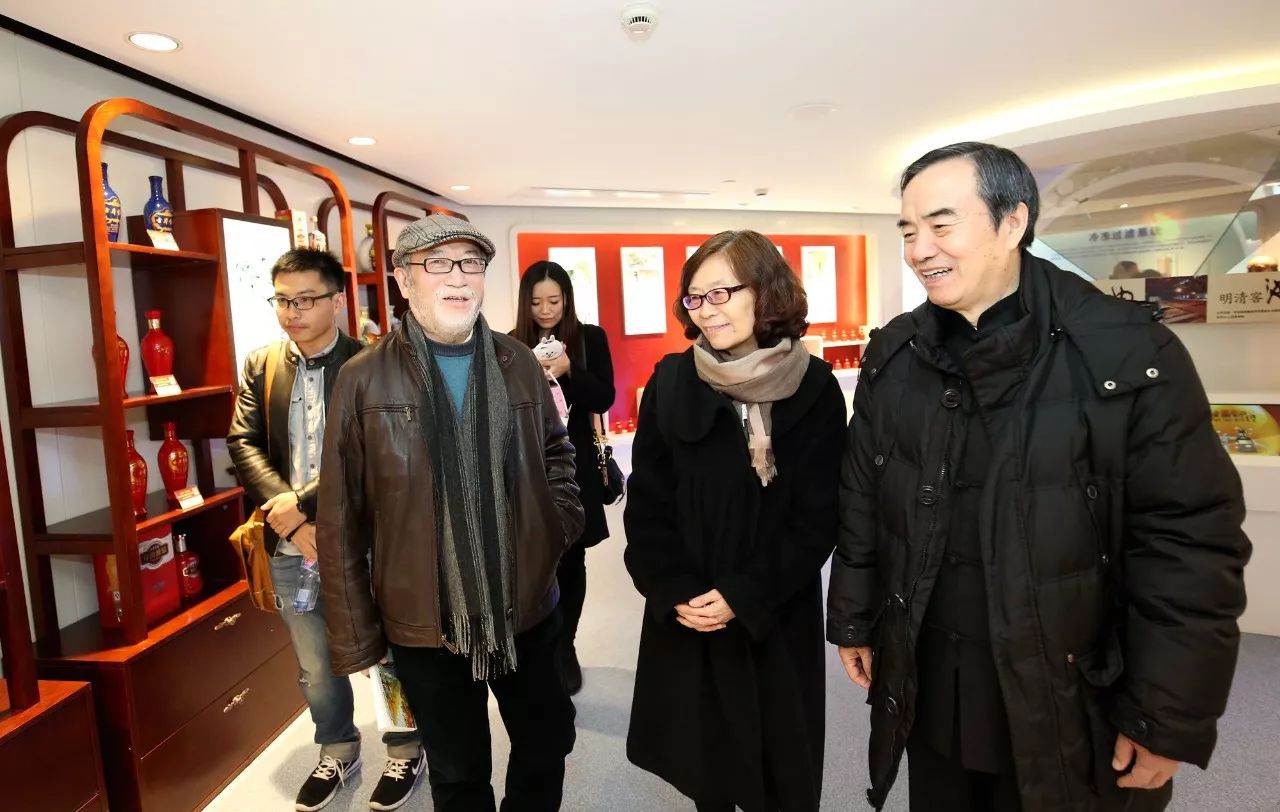 文學(xué)家園:大咖舉杯古井貢,共慶《收獲》60年!