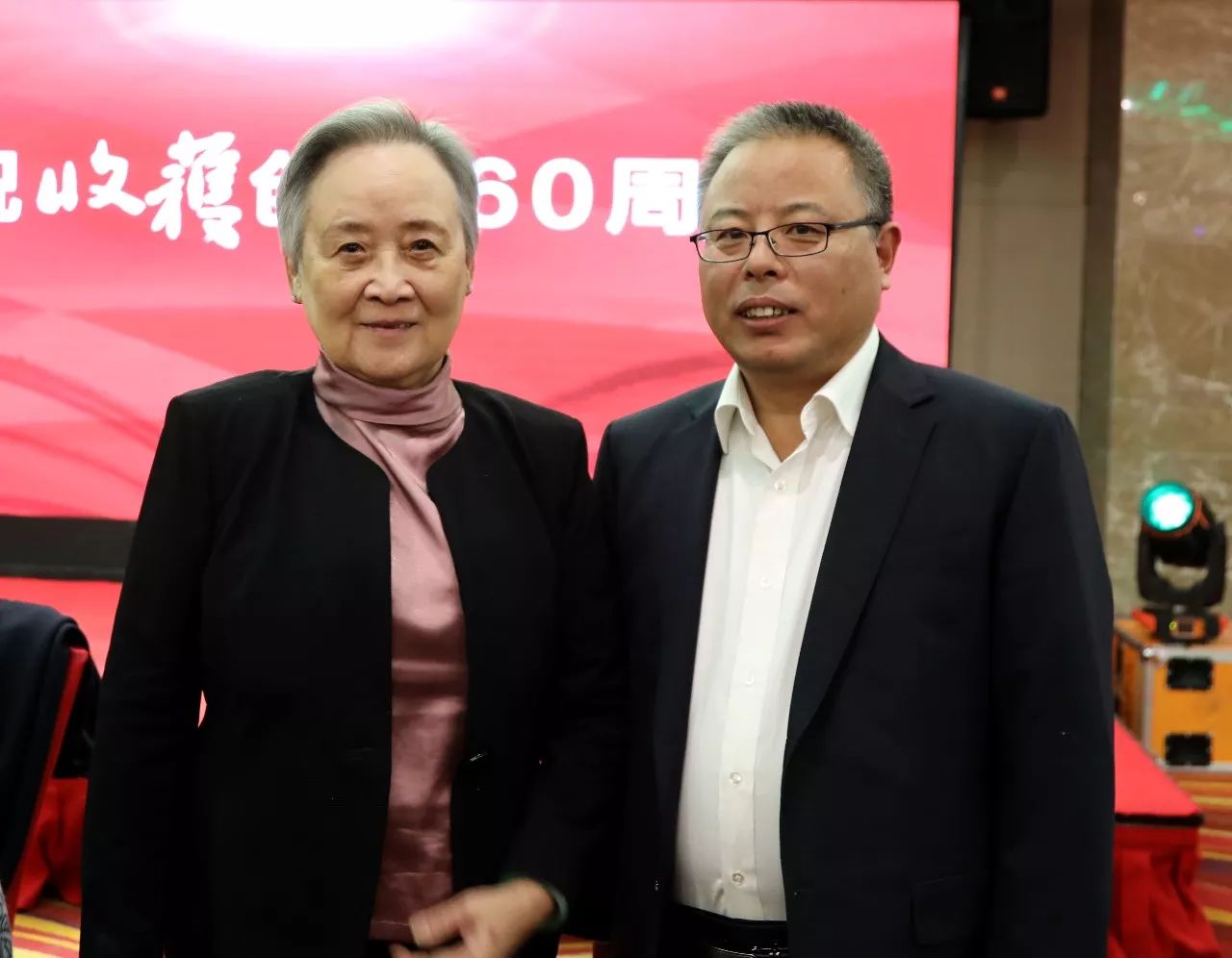 文學(xué)家園:大咖舉杯古井貢,共慶《收獲》60年!