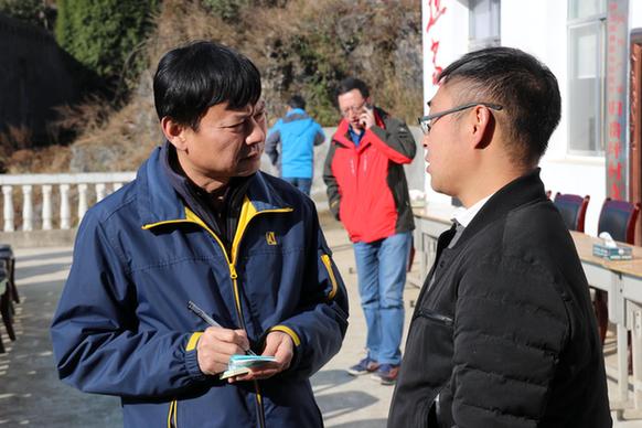 凝聚幫扶合力 深入實施精準扶貧<BR>——中建二局三公司大董公路項目深入開展精準扶貧