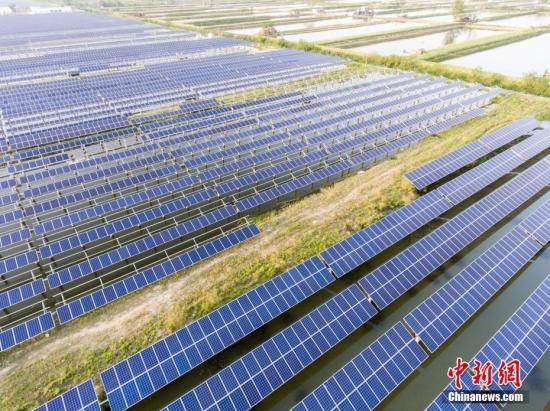 光伏再現(xiàn)產(chǎn)能過剩之憂 輸送與電網(wǎng)負(fù)荷安全難題待解