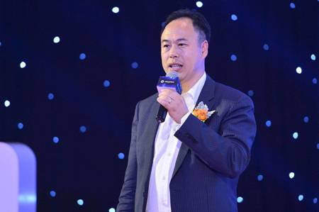 “十載塵與土遙上白云間”和信創天下一代云桌面VENGD 4.0震撼發布