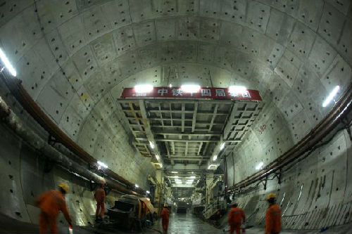 中鐵建：在非洲46國鋪設(shè)過萬公里鐵路與城軌