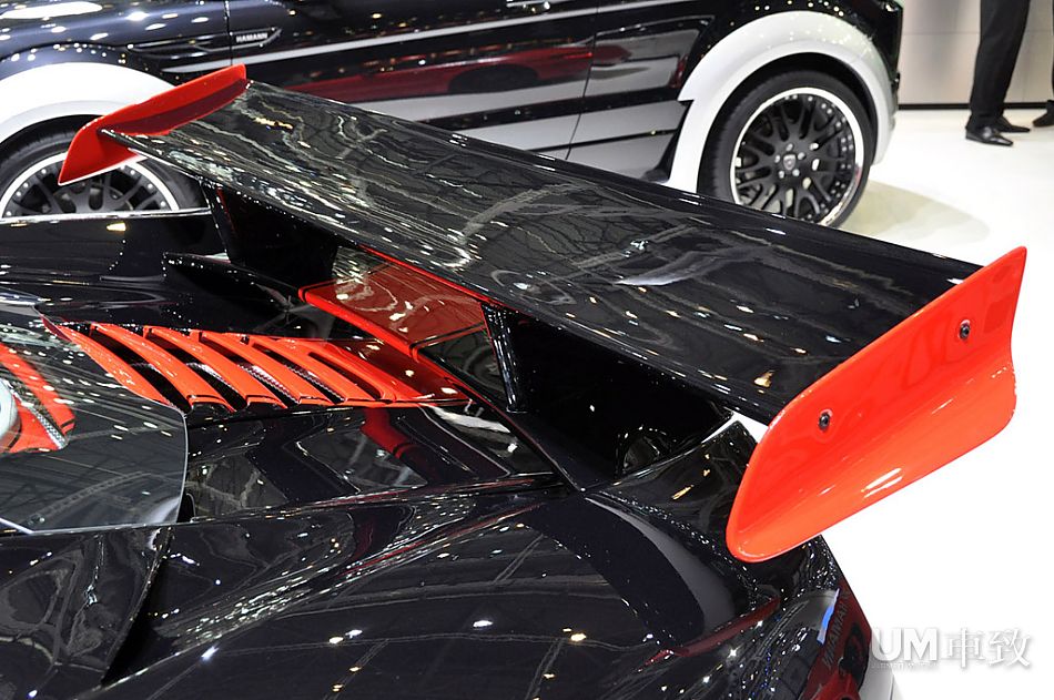 黑武士MP4-12C 亮相日內瓦