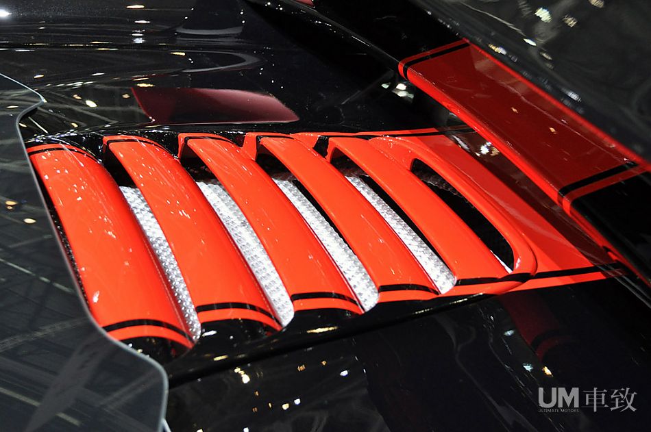 黑武士MP4-12C 亮相日內瓦