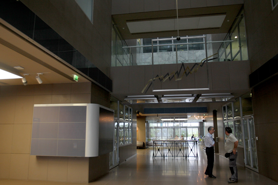 希臘銀行開門營業 物價上漲