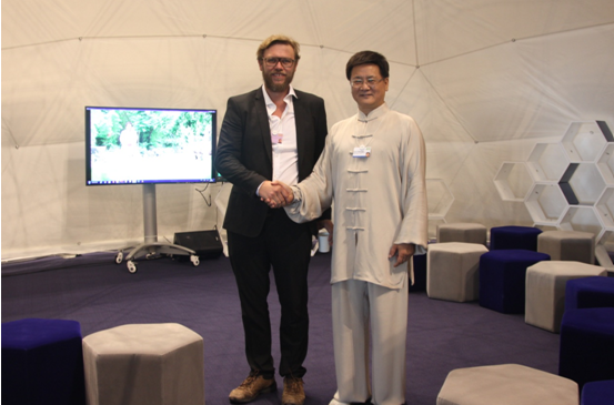 中華國(guó)粹“太極拳”亮相達(dá)沃斯