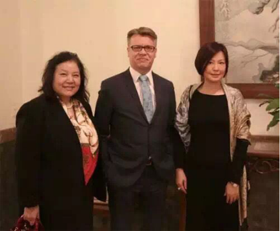 UPM袁曉宇女士榮獲由芬蘭總統授予的芬蘭獅子騎士勛章