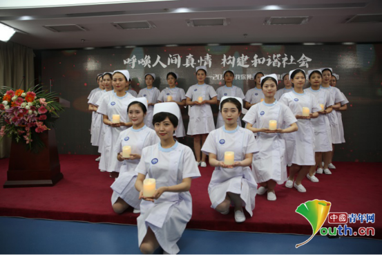 呼喚人間真情,構建和諧社會