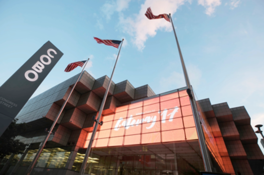 馬云的全球化之旅繼續,這次握手的是三千美國小企業主