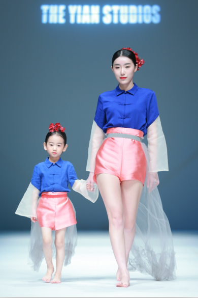 YIAN陸恩華中國國際時裝周掀起古風漢韻