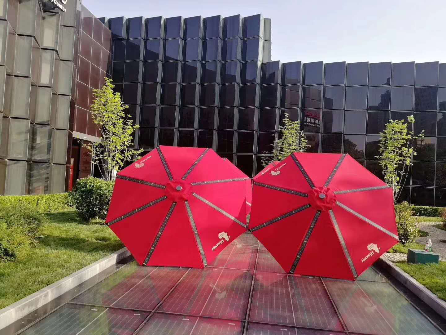 “點(diǎn)亮非洲”漢能漢傘公益項(xiàng)目啟動(dòng)